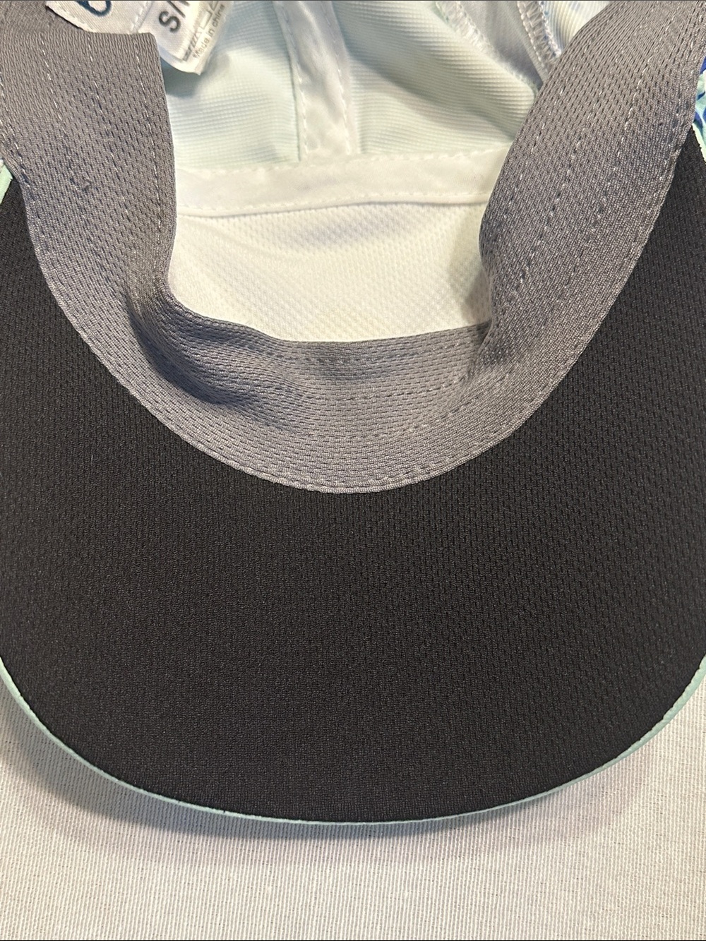 IRONMAN RACER RUNNING HAT PALM POWDER BLUE 💙⭐️💙⭐️ - Picture 3 of 5